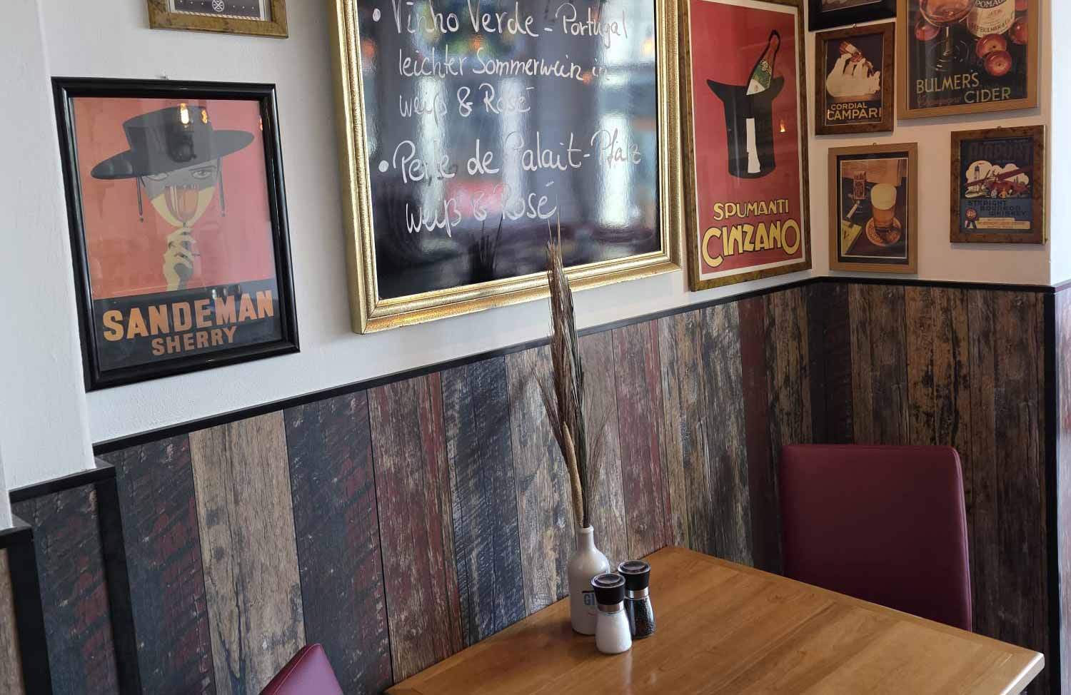 Sitzplatz in der Weinstube Domke